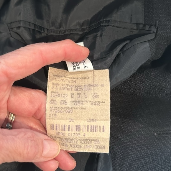 Hugo Boss blue virgen wool blazer made in USA 🇺🇸 - Picture 4 of 6